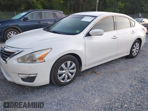 2013 Nissan Altima SV with VIN 1N4AL3AP0DC209287, listed as a IAAI auction lot 42710785 with 222,144 mi miles and . Bid and sale history available at DreamBid. Image 2.