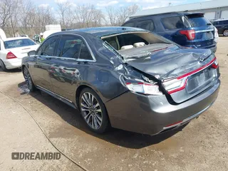 2017 Lincoln Continental Reserve z VIN 1LN6L9RP0H5636532, wystawiony jako IAAI lot #41882280 z przebiegiem 98 733 mil mil oraz . Historia ofert i sprzedaży dostępna na DreamBid. Obrazek 3.
