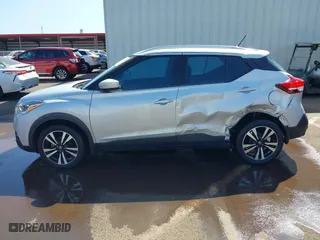 2018 Nissan Kicks SV with VIN 3N1CP5CU2JL527470, listed as a IAAI auction lot 41503614 with 26,732 mi miles. Bid and sale history available at carsss.com. Image 15.