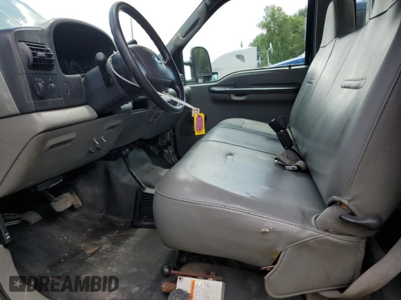 2006 Ford F-350 with VIN 1FDWF31526ED67123, listed as a Copart auction lot 65057085 with 32,342 mi miles and Clean title. Bid and sale history available at DreamBid. Image 7.