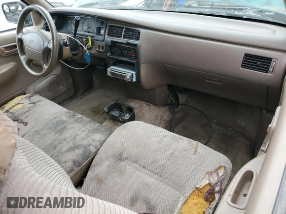1996 Toyota T100 DX z VIN JT4TN12D2T0026690, wystawiony jako Copart lot #52937955 z przebiegiem 287 729 mil mil oraz Tytuł czysty. Historia ofert i sprzedaży dostępna na DreamBid. Obrazek 8.