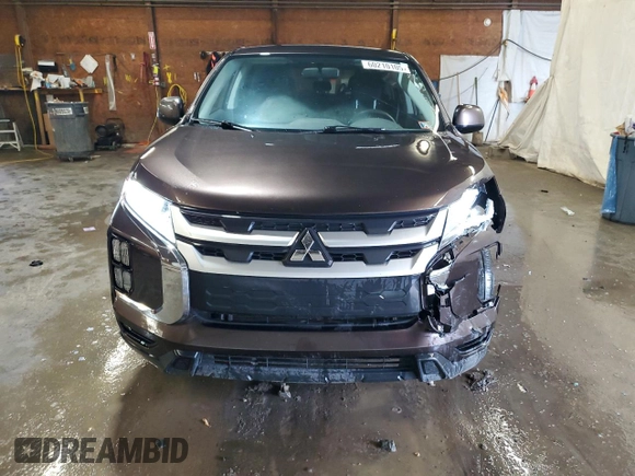 2020 Mitsubishi Outlander ES with VIN JA4AR3AU8LU026902, listed as a Copart auction lot 60210105 with 39,433 mi miles and Salvage title. Bid and sale history available at DreamBid. Image 5.