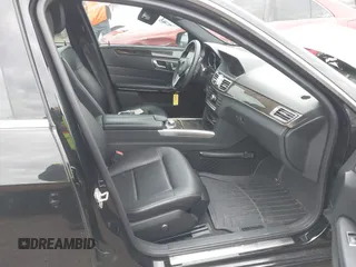 2014 Mercedes-Benz E 350 Sport z VIN WDDHF5KB2EA978715, wystawiony jako IAAI lot #41698539 z przebiegiem 181 285 mil mil oraz . Historia ofert i sprzedaży dostępna na DreamBid. Obrazek 5.