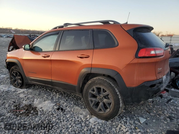 2016 Jeep Cherokee Trailhawk with VIN 1C4PJMBSXGW286822, listed as a Copart auction lot 42823545 with 66,898 mi miles and Salvage title. Bid and sale history available at DreamBid. Image 2.
