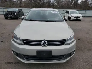 2011 Volkswagen Jetta SEL с VIN 3VWLZ7AJ1BM101094, выставлен на аукционе Copart как лот 53620215 с пробегом 147 414 миль миль и Чистый • Clean title. История ставок и продаж доступна на DreamBid. Изображение 5.