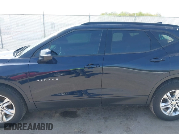 2020 Chevrolet Blazer LT with VIN 3GNKBCRSXLS690885, listed as a IAAI auction lot 42093344 with 61,608 mi miles and . Bid and sale history available at DreamBid. Image 14.