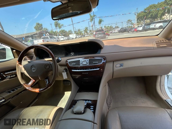 2010 Mercedes-Benz CL 550 z VIN WDDEJ8GB7AA025620, wystawiony jako Copart lot #73417454 z przebiegiem 193 339 mil mil oraz Czysty tytuł • Clean title. Historia ofert i sprzedaży dostępna na DreamBid. Obrazek 9.