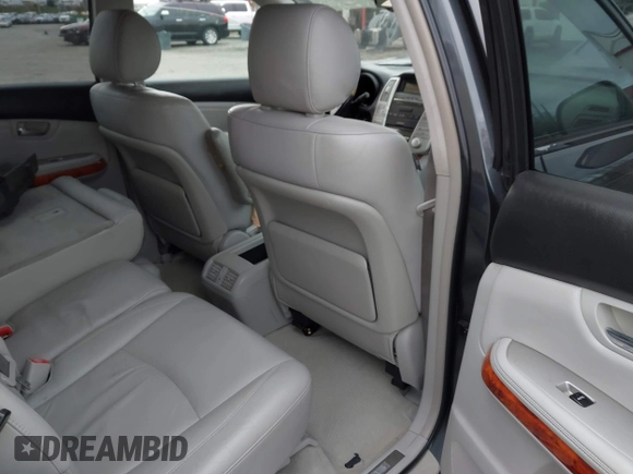 2005 Lexus RX with VIN 2T2GA31U65C040798, listed as a IAAI auction lot 41906233 with 211,026 mi miles. Bid and sale history available at carsss.com. Image 8.