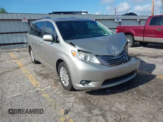 2017 Toyota Sienna XLE Auto Access Seat с VIN 5TDYZ3DC4HS837017, выставлен на аукционе IAAI как лот 42237044 с пробегом 91 041 миль миль и . История ставок и продаж доступна на DreamBid. Изображение 1.