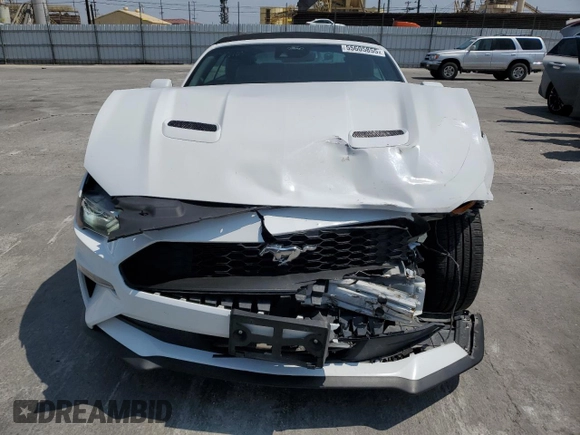 2022 Ford Mustang EcoBoost z VIN 1FATP8UHXN5101943, wystawiony jako Copart lot #55605855 z przebiegiem 62 839 mil mil oraz Szkoda całkowita • Salvage title. Historia ofert i sprzedaży dostępna na DreamBid. Obrazek 5.