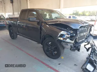 2018 Ram 1500 Tradesman z VIN 1C6RR6FT3JS244868, wystawiony jako IAAI lot #42310301 z przebiegiem 115 764 mil mil oraz . Historia ofert i sprzedaży dostępna na DreamBid. Obrazek 1.