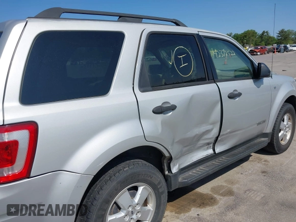 2008 Ford Escape XLT с VIN 1FMCU93128KC01646, выставлен на аукционе IAAI как лот 42372522 с пробегом 211 988 миль миль и . История ставок и продаж доступна на DreamBid. Изображение 17.