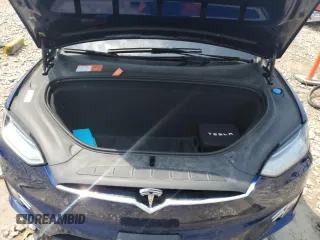 2016 Tesla Model X 70D z VIN 5YJXCAE27GF006668, wystawiony jako Copart lot #59637595 z przebiegiem 58 163 mil mil oraz Czysty tytuł • Clean title. Historia ofert i sprzedaży dostępna na DreamBid. Obrazek 11.