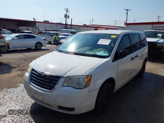 2008 Chrysler Town & Country LX with VIN 2A8HR44H18R749321, listed as a IAAI auction lot 41950374 with 167,210 mi miles. Bid and sale history available at carsss.com. Image 6.