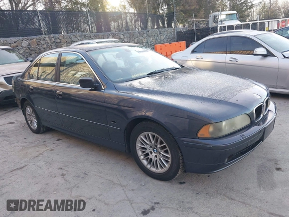 2002 BMW 5 Series 530iA with VIN WBADT63452CH97647, listed as a IAAI auction lot 41258552 with 94,762 mi miles. Bid and sale history available at carsss.com. Image 1.