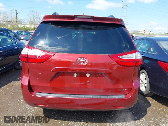 2018 Toyota Sienna LE Auto Access Seat with VIN 5TDKZ3DC6JS937924, listed as a IAAI auction lot 42000189 with 91,188 mi miles. Bid and sale history available at carsss.com. Image 17.