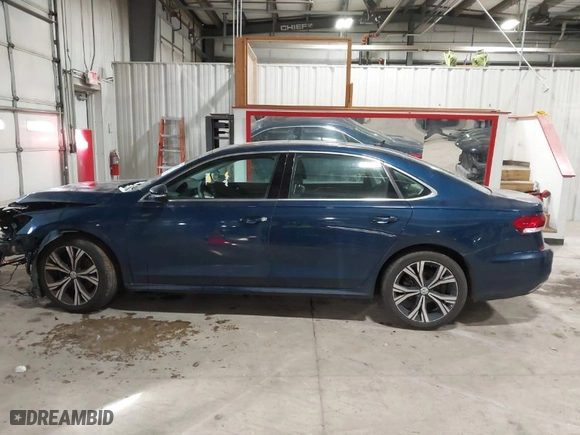 2020 Volkswagen Passat 2.0T SEL with VIN 1VWCA7A34LC025625, listed as a IAAI auction lot 41530621 with 52,219 mi miles. Bid and sale history available at carsss.com. Image 14.