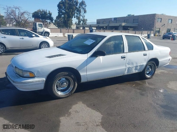 1996 Chevrolet Caprice Classic 1SA Special Value Pkg with VIN 1G1BL52P0TR108361, listed as a IAAI auction lot 41382798 with 111,577 mi miles. Bid and sale history available at carsss.com. Image 2.