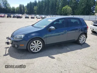 2013 Volkswagen Golf TDI w/Sunroof & Nav z VIN WVWNM7AJ0DW132074, wystawiony jako Copart lot #64827005 z przebiegiem 141 056 mil mil oraz Szkoda całkowita • Salvage title. Historia ofert i sprzedaży dostępna na DreamBid. Obrazek 1.