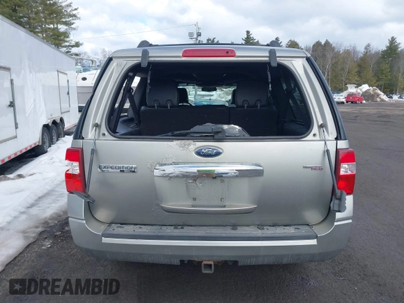 2008 Ford Expedition EL Limited with VIN 1FMFK20518LA48639, listed as a IAAI auction lot 41655592 with 177,739 mi miles. Bid and sale history available at carsss.com. Image 12.
