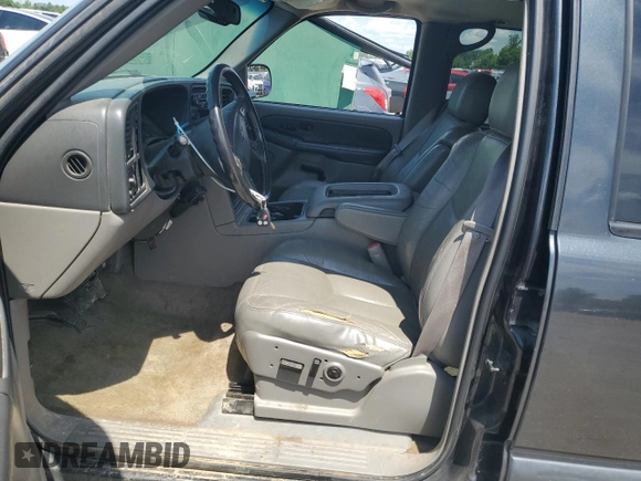 2003 Chevrolet Suburban LT with VIN 1GNFK16Z73J210407, listed as a Copart auction lot 62556615 with 231,529 mi miles and Salvage title. Bid and sale history available at DreamBid. Image 7.