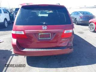 2005 Honda Odyssey EX z VIN 5FNRL38445B401163, wystawiony jako IAAI lot #42294253 z przebiegiem 152 576 mil mil oraz . Historia ofert i sprzedaży dostępna na DreamBid. Obrazek 15.