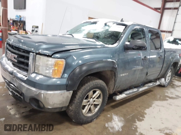 2007 GMC Sierra 1500 SLT z VIN 2GTEK13M471705516, wystawiony jako IAAI lot #41321029 z przebiegiem 210 244 mil mil oraz . Historia ofert i sprzedaży dostępna na DreamBid. Obrazek 17.