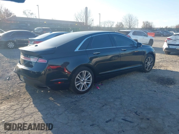 2016 Lincoln MKZ with VIN 3LN6L2G98GR601230, listed as a IAAI auction lot 40869401 with 80,107 mi miles. Bid and sale history available at carsss.com. Image 4.
