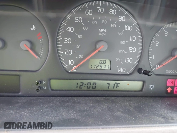 2000 Volvo S70 с VIN YV1LS56D6Y2639248, выставлен на аукционе IAAI как лот 42367034 с пробегом 112 571 миль миль и . История ставок и продаж доступна на DreamBid. Изображение 7.