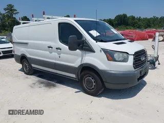 2015 Ford Transit Cargo z VIN 1FTNE1YM9FKA16926, wystawiony jako IAAI lot #42493994 z przebiegiem 218 427 mil mil oraz . Historia ofert i sprzedaży dostępna na DreamBid. Obrazek 1.