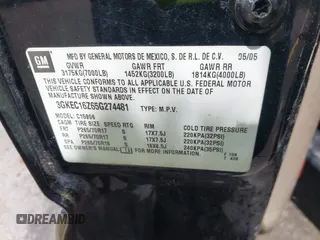 2005 GMC Yukon XL SLE z VIN 3GKEC16Z65G274481, wystawiony jako IAAI lot #42372136 z przebiegiem 251 824 mil mil oraz . Historia ofert i sprzedaży dostępna na DreamBid. Obrazek 9.
