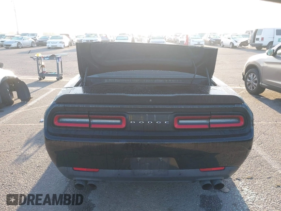 2016 Dodge Challenger R/T Scat Pack z VIN 2C3CDZFJ8GH275714, wystawiony jako IAAI lot #41867179 z przebiegiem Nie podano mil oraz . Historia ofert i sprzedaży dostępna na DreamBid. Obrazek 16.