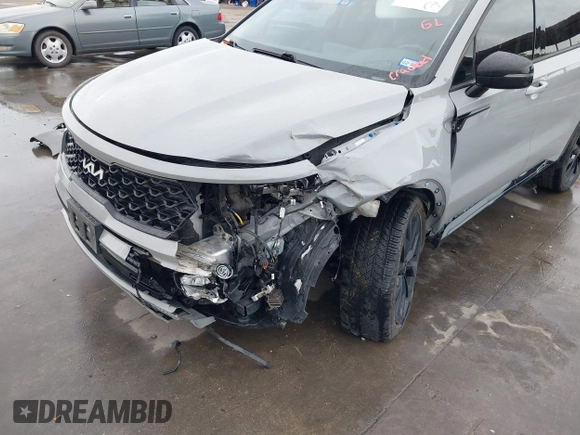 2022 Kia Sorento X-Line SX Prestige with VIN 5XYRKDLF9NG129963, listed as a IAAI auction lot 42159573 with 40,443 mi miles and . Bid and sale history available at DreamBid. Image 6.