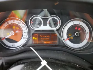 2015 FIAT 500L Urbana Trekking with VIN ZFBCFADH1FZ033792, listed as a Copart auction lot 78864304 with 98,097 mi miles and Salvage Title. Bid and sale history available at carsss.com. Image 9.