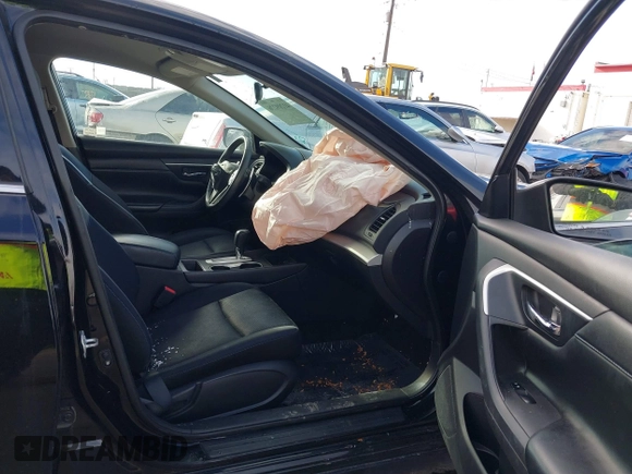 2016 Nissan Altima S with VIN 1N4AL3AP1GC254291, listed as a IAAI auction lot 41209276 with Not Provided miles and . Bid and sale history available at carsss.com. Image 5.
