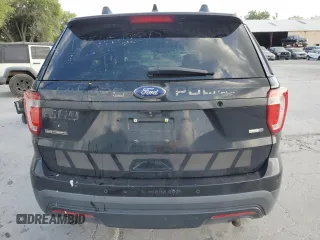 2017 Ford Police Interceptor Utility z VIN 1FM5K8AR3HGB15573, wystawiony jako Copart lot #53167325 z przebiegiem 89 342 mil mil oraz Szkody całkowita. Historia ofert i sprzedaży dostępna na DreamBid. Obrazek 6.