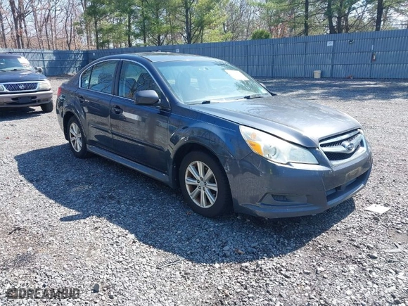 2012 Subaru Legacy 2.5i Premium with VIN 4S3BMBG60C3019699, listed as a IAAI auction lot 41938540 with 309541 miles. Bid and sale history available at carsss.com. Image 1.