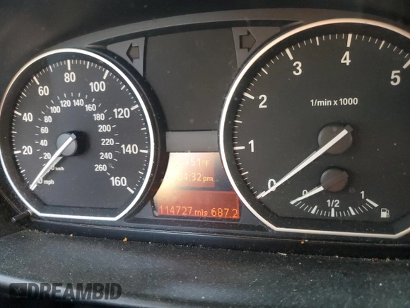 2009 BMW 1 Series 128i with VIN WBAUP735X9VF07209, listed as a Copart auction lot 85059184 with 114,727 mi miles and Salvage Title. Bid and sale history available at carsss.com. Image 9.
