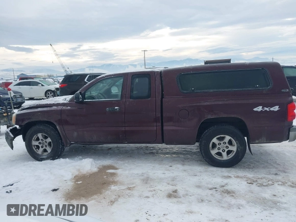 2005 Dodge Dakota SLT with VIN 1D7HW42N65S305733, listed as a IAAI auction lot 41289814 with 149,226 mi miles and . Bid and sale history available at DreamBid. Image 15.