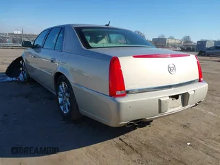 2008 Cadillac DTS w/1SD with VIN 1G6KD57Y38U189319, listed as a IAAI auction lot 41314470 with 138,106 mi miles. Bid and sale history available at carsss.com. Image 3.