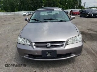 2000 Honda Accord EX z VIN 1HGCG5656YA060963, wystawiony jako Copart lot #54715235 z przebiegiem 266 918 mil mil oraz Szkoda całkowita • Salvage title. Historia ofert i sprzedaży dostępna na DreamBid. Obrazek 5.