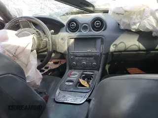 2015 Jaguar XJ z VIN SAJWA1CZ9F8V86796, wystawiony jako Copart lot #76458134 z przebiegiem Nie podano mil oraz Szkoda całkowita • Salvage title. Historia ofert i sprzedaży dostępna na DreamBid. Obrazek 8.