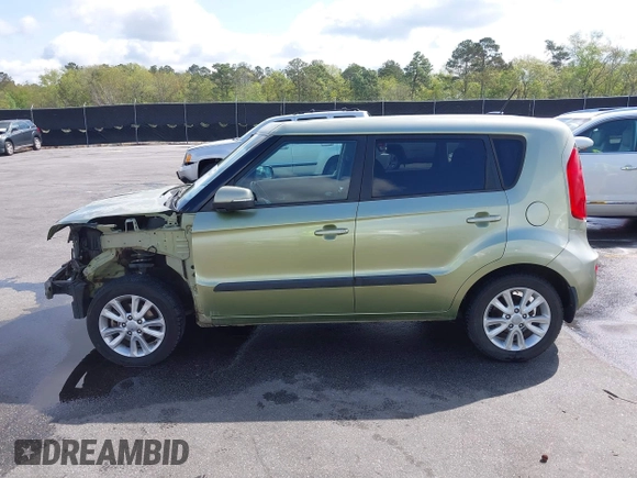 2013 Kia Soul + with VIN KNDJT2A69D7543130, listed as a IAAI auction lot 41914445 with 127,489 mi miles. Bid and sale history available at carsss.com. Image 15.