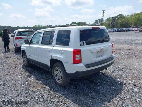 2016 Jeep Patriot Sport with VIN 1C4NJPBAXGD747383, listed as a IAAI auction lot 41943628 with 103,729 mi miles. Bid and sale history available at carsss.com. Image 3.