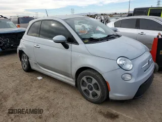 2016 FIAT 500e with VIN 3C3CFFGEXGT229500, listed as a Copart auction lot 86539904 with 52,624 mi miles and Salvage Title. Bid and sale history available at carsss.com. Image 4.