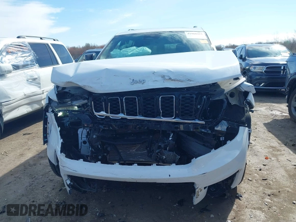 2024 Jeep Grand Cherokee Limited с VIN 1C4RJKBG9R8523252, выставлен на аукционе IAAI как лот 41960415 с пробегом 14 771 миль миль и . История ставок и продаж доступна на DreamBid. Изображение 12.