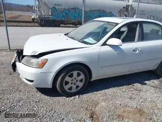 2007 Hyundai Sonata GLS with VIN 5NPET46CX7H273028, listed as a IAAI auction lot 41738029 with 188,451 mi miles. Bid and sale history available at carsss.com. Image 2.