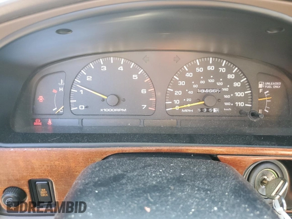 1997 Toyota 4Runner SR5 z VIN JT3HN86RXV0100711, wystawiony jako Copart lot #56483995 z przebiegiem 184 667 mil mil oraz Szkoda całkowita • Salvage title. Historia ofert i sprzedaży dostępna na DreamBid. Obrazek 9.