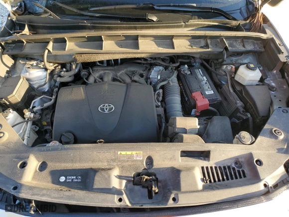 2020 Toyota Highlander XLE with VIN 5TDGZRAH5LS504770, listed as a Copart auction lot 48554725 with 84,711 mi miles and Non Repairable. Bid and sale history available at carsss.com. Image 12.