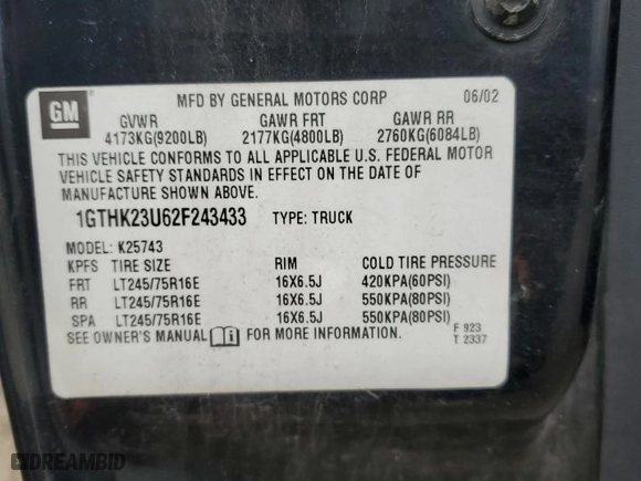 2002 GMC Sierra 2500HD SLE with VIN 1GTHK23U62F243433, listed as a Copart auction lot 50989755 with 206,989 mi miles and Clean Title. Bid and sale history available at carsss.com. Image 12.